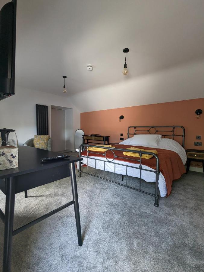 The Wolfe Inn Wolfscastle Haverfordwest Eksteriør billede